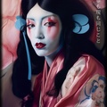 Maiko japonesa DS0325 — Retrato fotográfico de una joven geisha